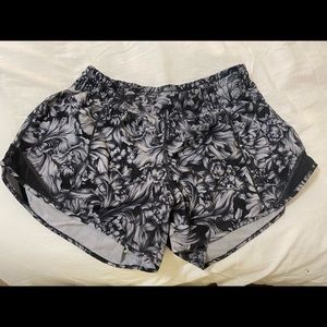 Lululemon Hotty Hot Shorts
